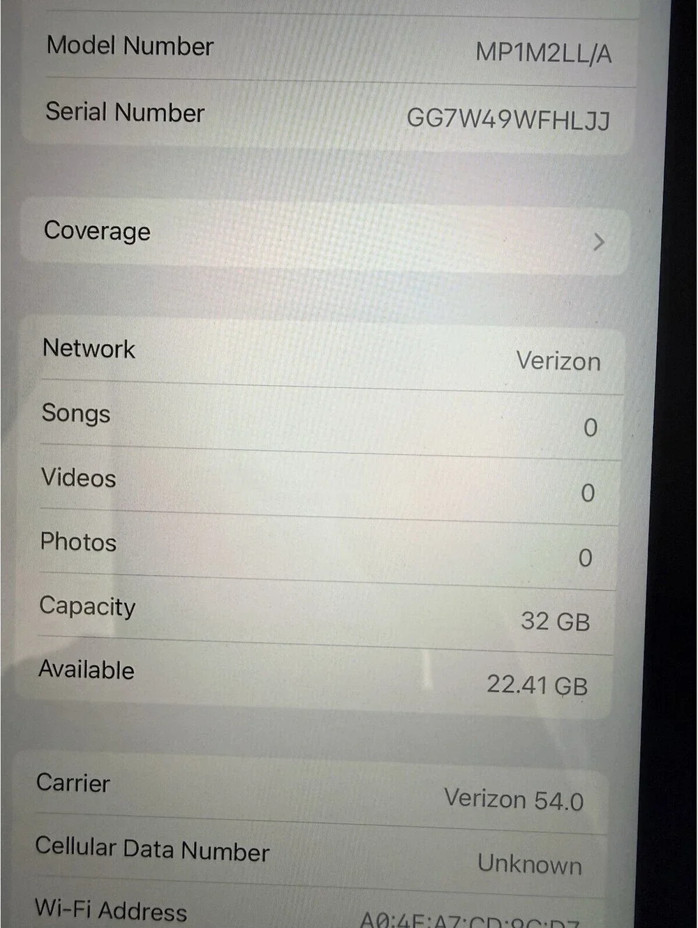 Apple iPad (5th Gen) A1823 32GB Wi-Fi + Cellular Tablet  Space Gray Good Cond